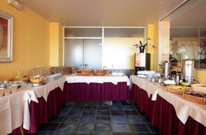 Daily buffet breakfast (EUR 15 per person)