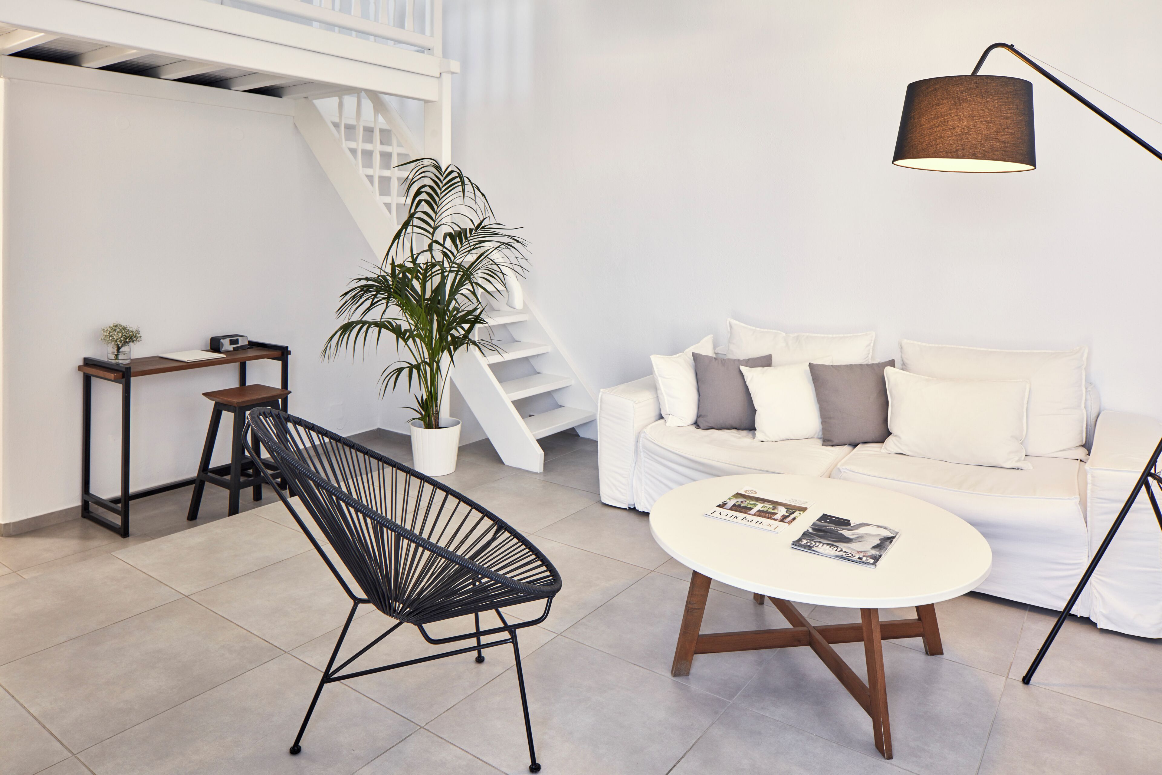 En 32-tommers smart-TV med kabel-kanaler