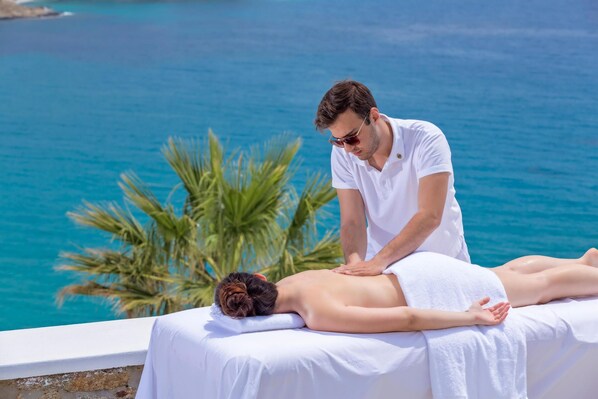 Body treatments, hydrotherapy, aromatherapy, deep-tissue massages