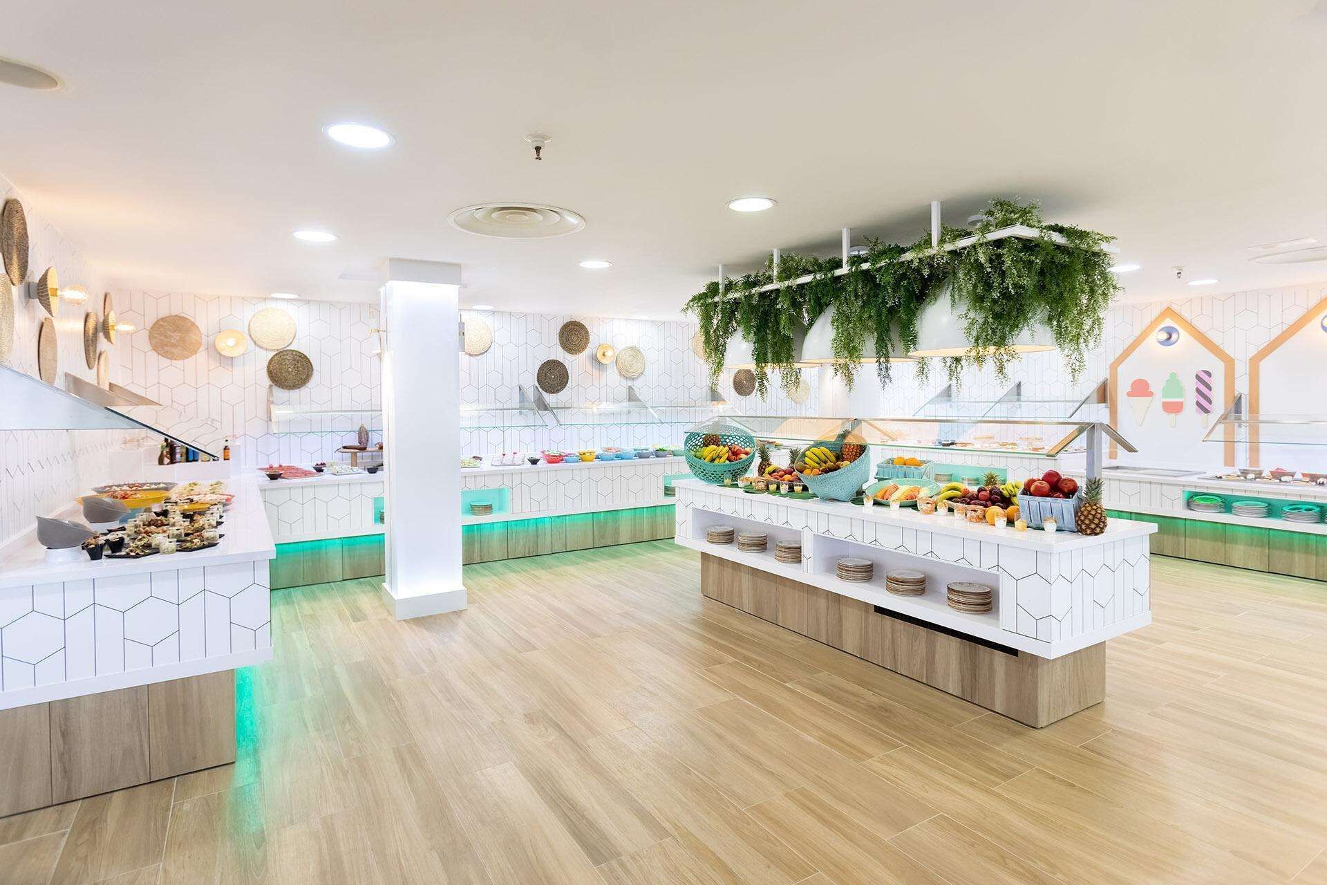 breakfast, lunch and dinner served