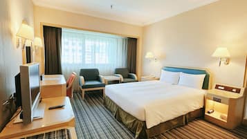 Single Room | In-room safe, blackout drapes, soundproofing, bed sheets