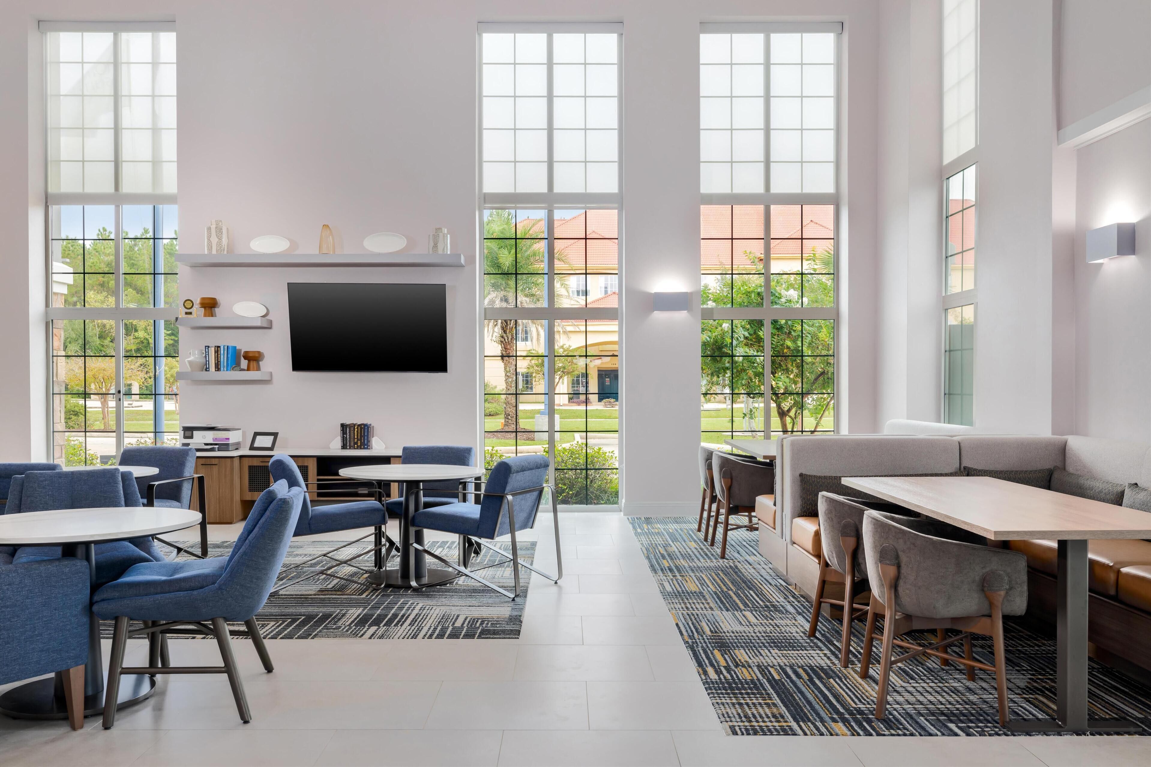 free daily on-the-go breakfast