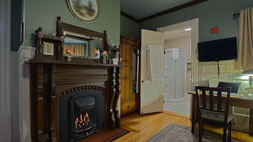 Deluxe Room, 1 Queen Bed, Non Smoking, Ground Floor | View from room