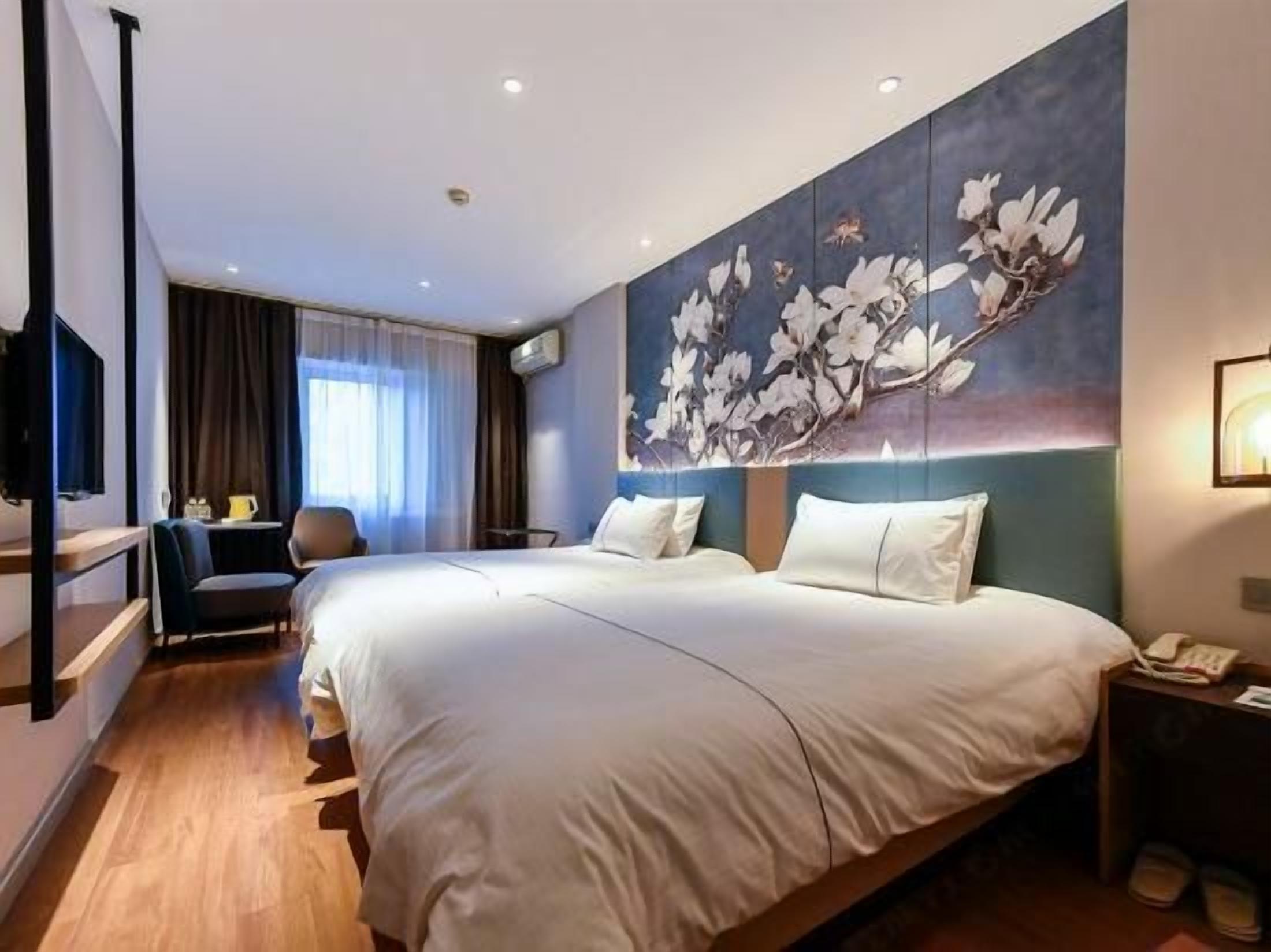 In-room safe, desk, blackout drapes, iron/ironing board (on request)