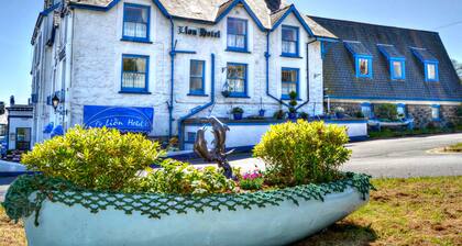 Lion Hotel and Studio Apartments