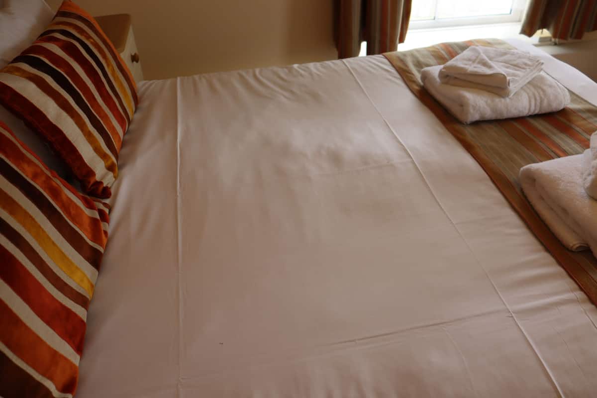 1 chambre, décoration personnalisée, ameublement personnalisé