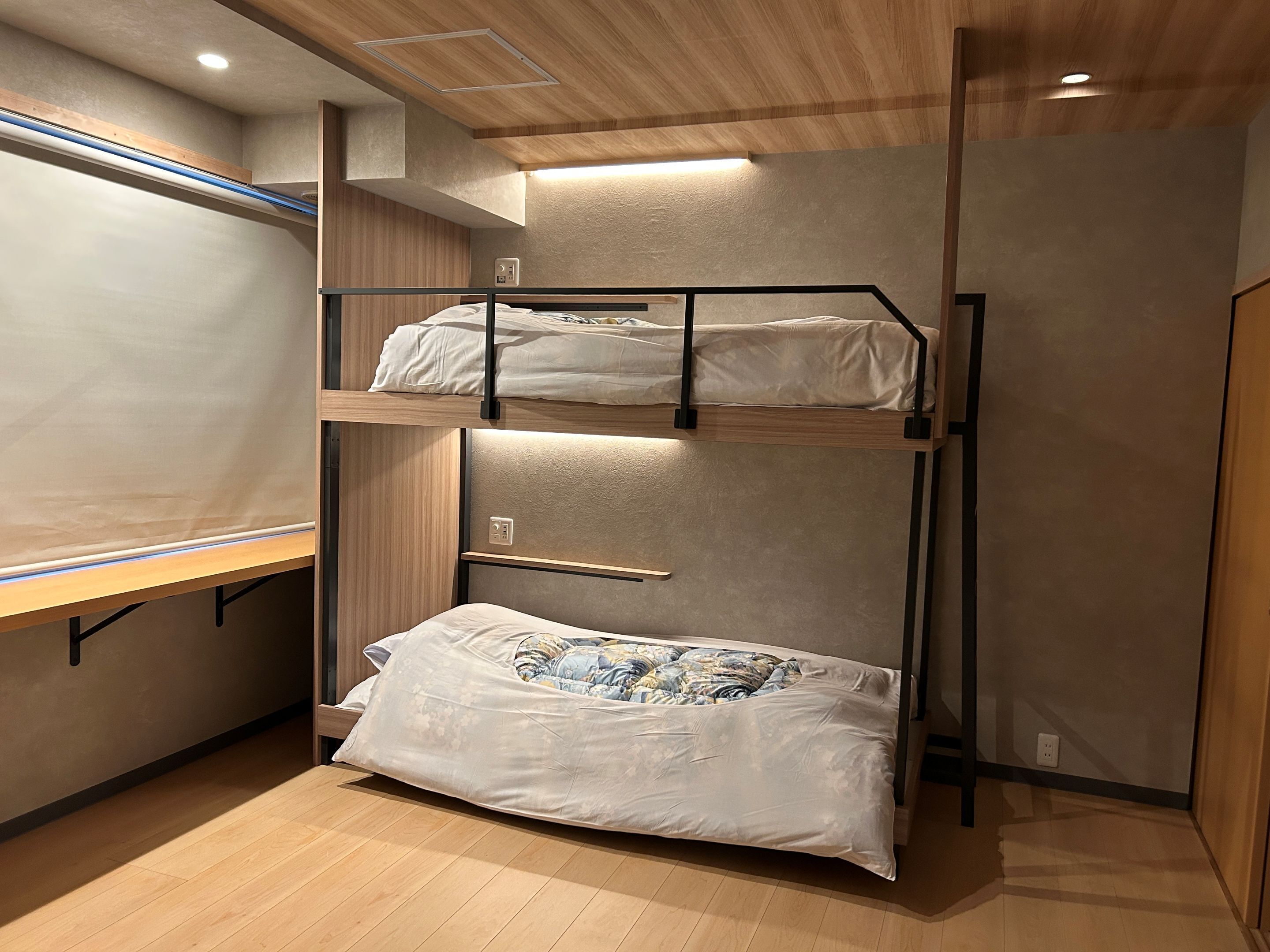 Twin Room | Down comforters, free WiFi