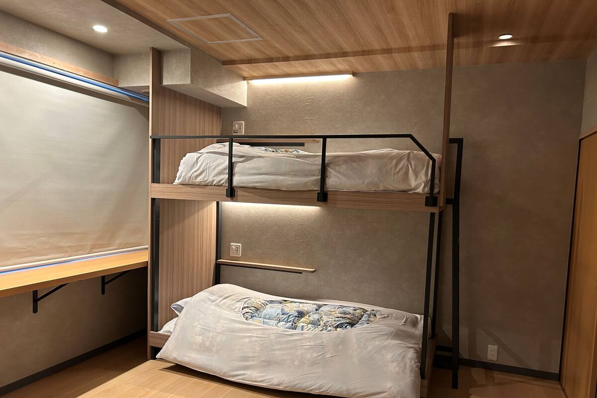 Twin Room | Down comforters, free WiFi