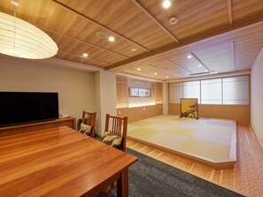 Habitación familiar | Edredón y wifi gratis 