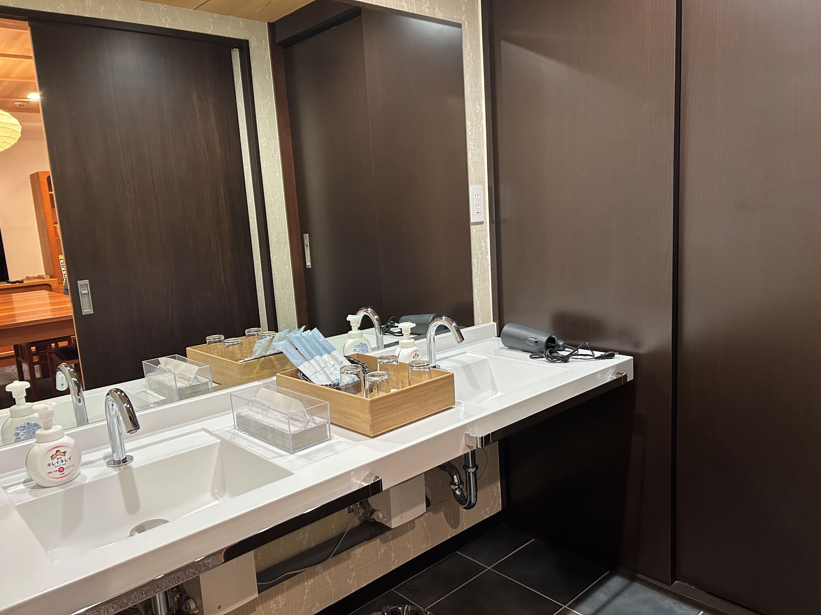 Foto - Gion Shinmonso