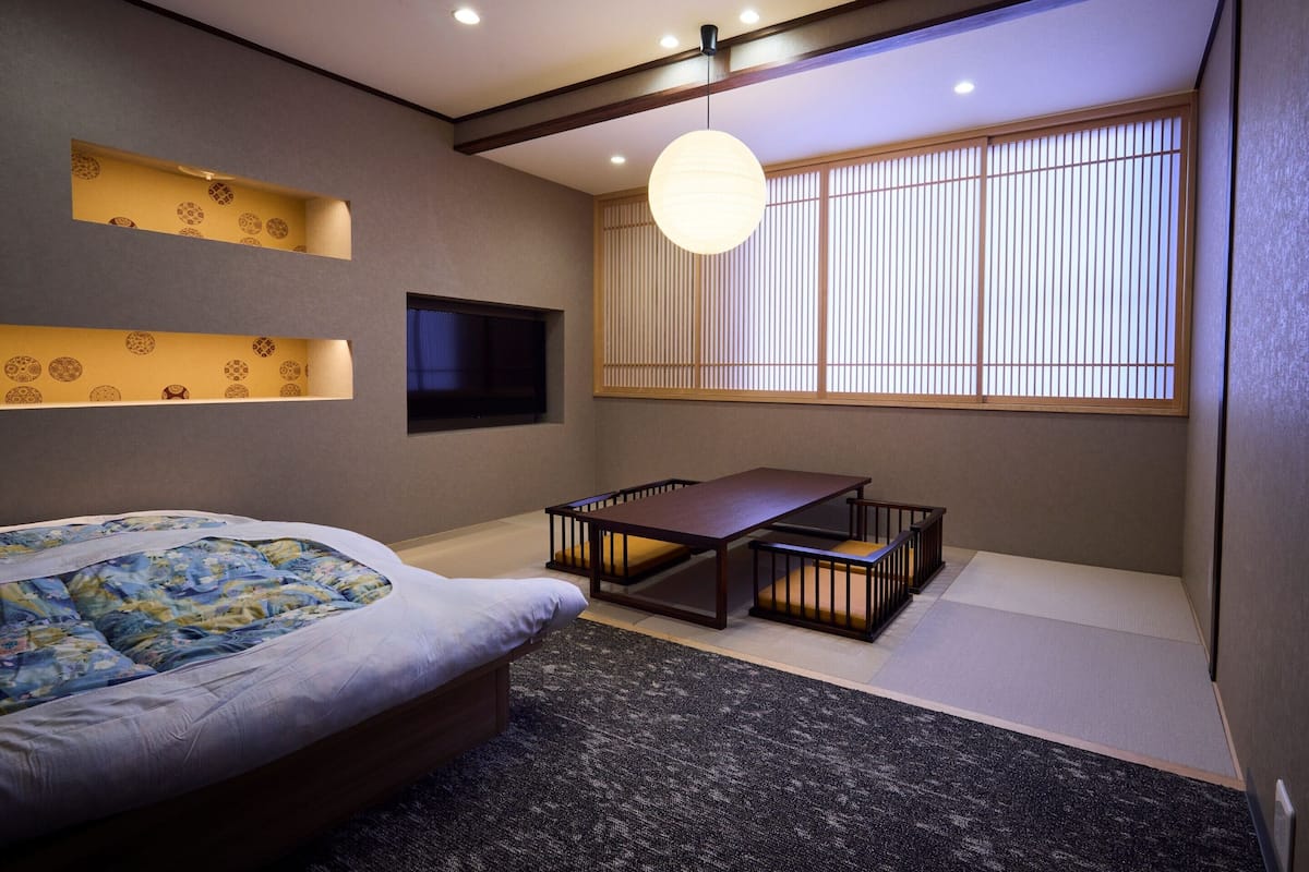 Basic Triple Room | Down comforters, free WiFi