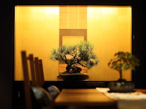 Habitación tradicional, varias camas, baño privado (Japanese Room) | Interior