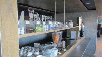 Daily buffet breakfast (EUR 8.5 per person)