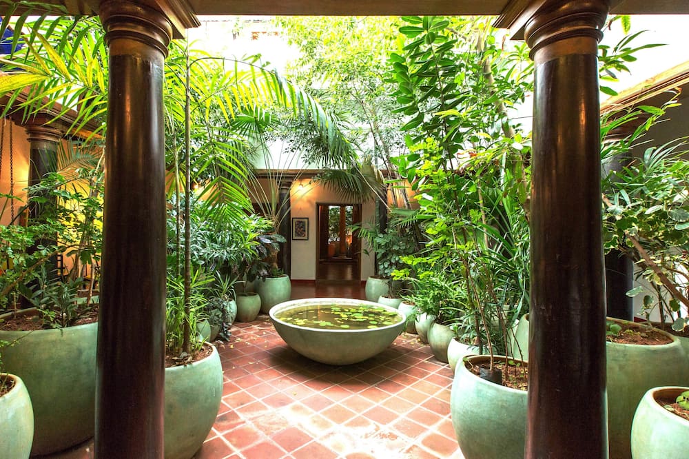 Maison Perumal - Cgh Earth