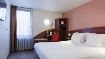 Standard Double Non Smoking | Memory foam beds, desk, blackout drapes, soundproofing