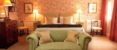 Egyptiske bomuldslagner, premium-sengetøj, pengeskab på værelset