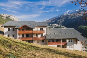 Front of property - Résidence Plein Soleil (Avrieux)