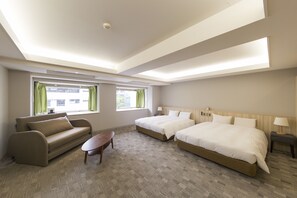 Desk, free WiFi - Hotel Fukuracia Harumi (Tokyo)