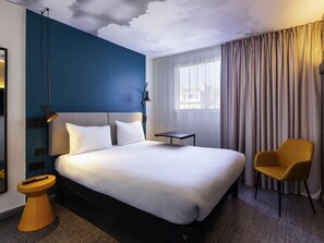 Biancheria da letto di alta qualità, una scrivania, Wi-Fi gratuito