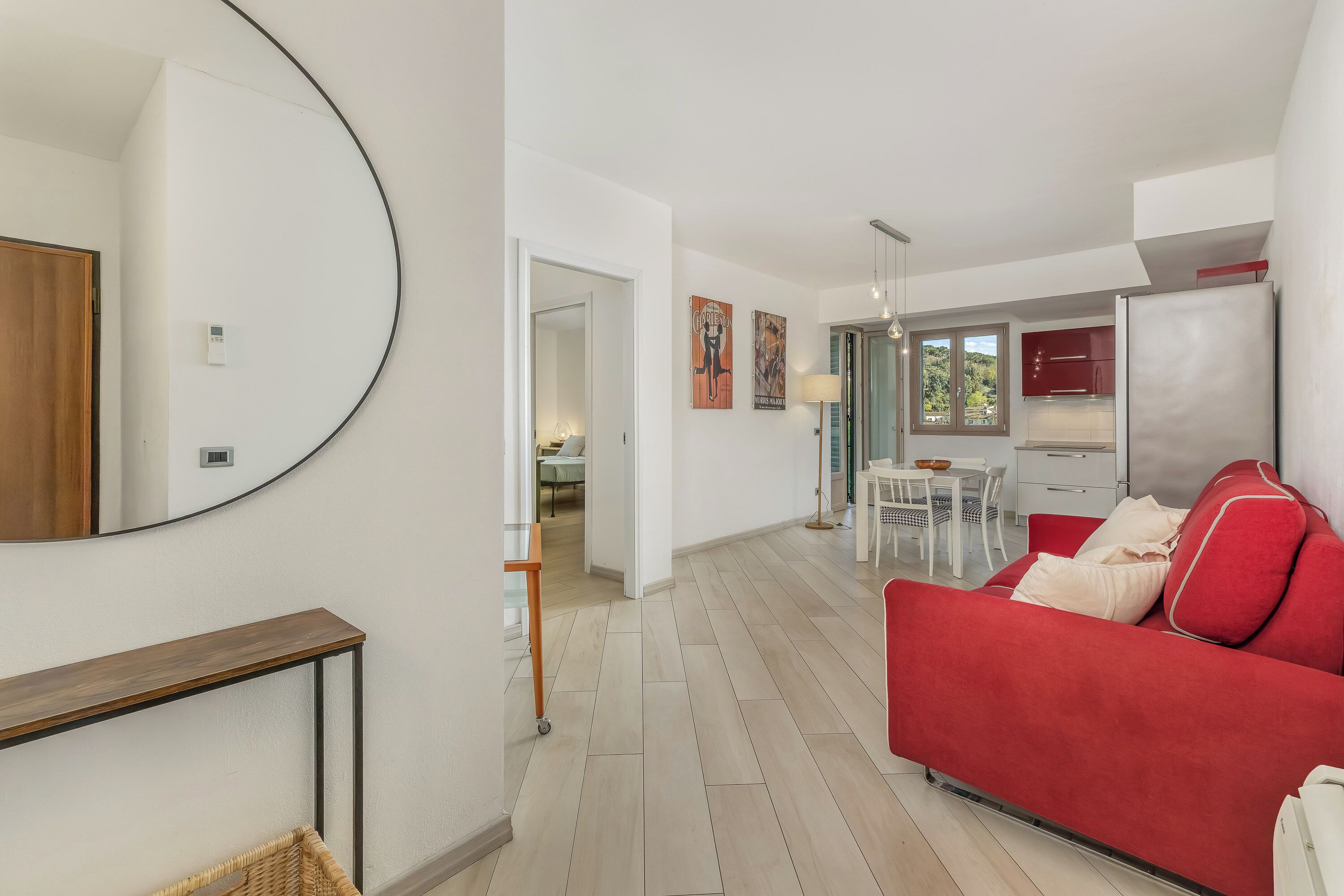 Panoramic Apartment | Living area | 32-inch TV with cable channels