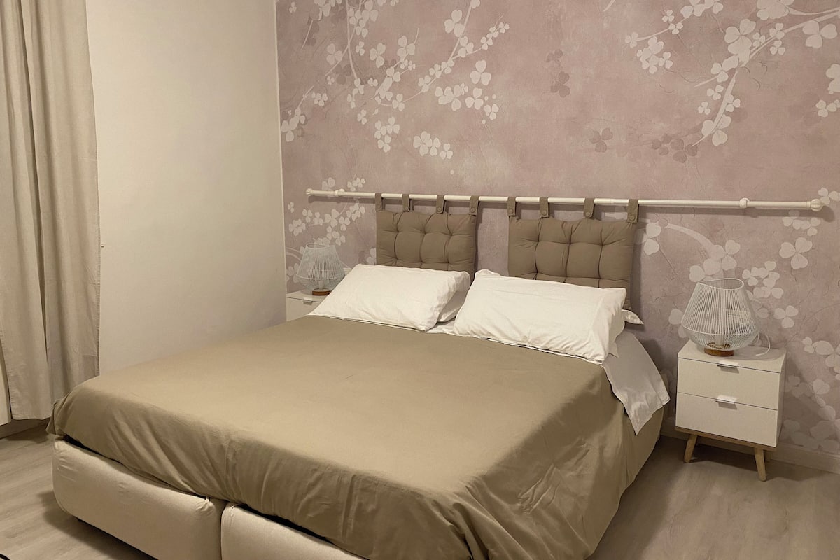 Habitación Confort doble | 2 dormitorios, sábanas italianas Frette, ropa de cama hipoalergénica