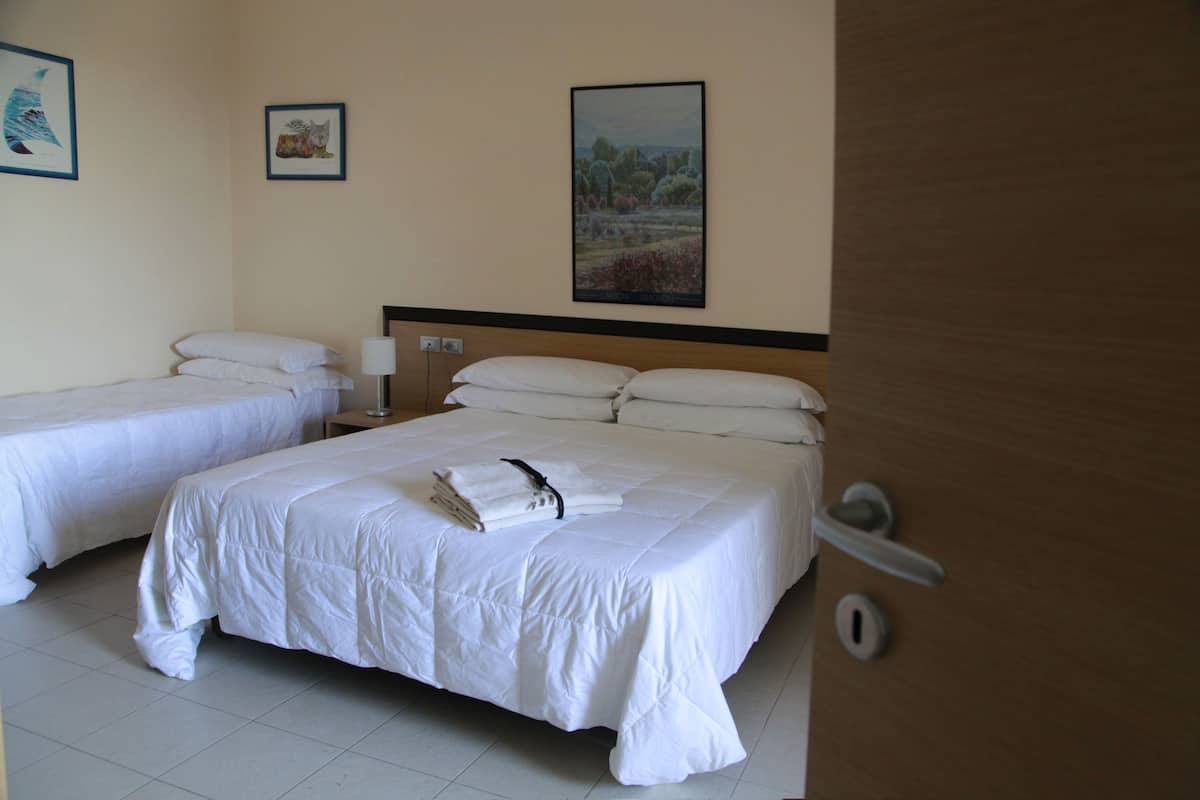 minibar, in-room safe, desk, soundproofing