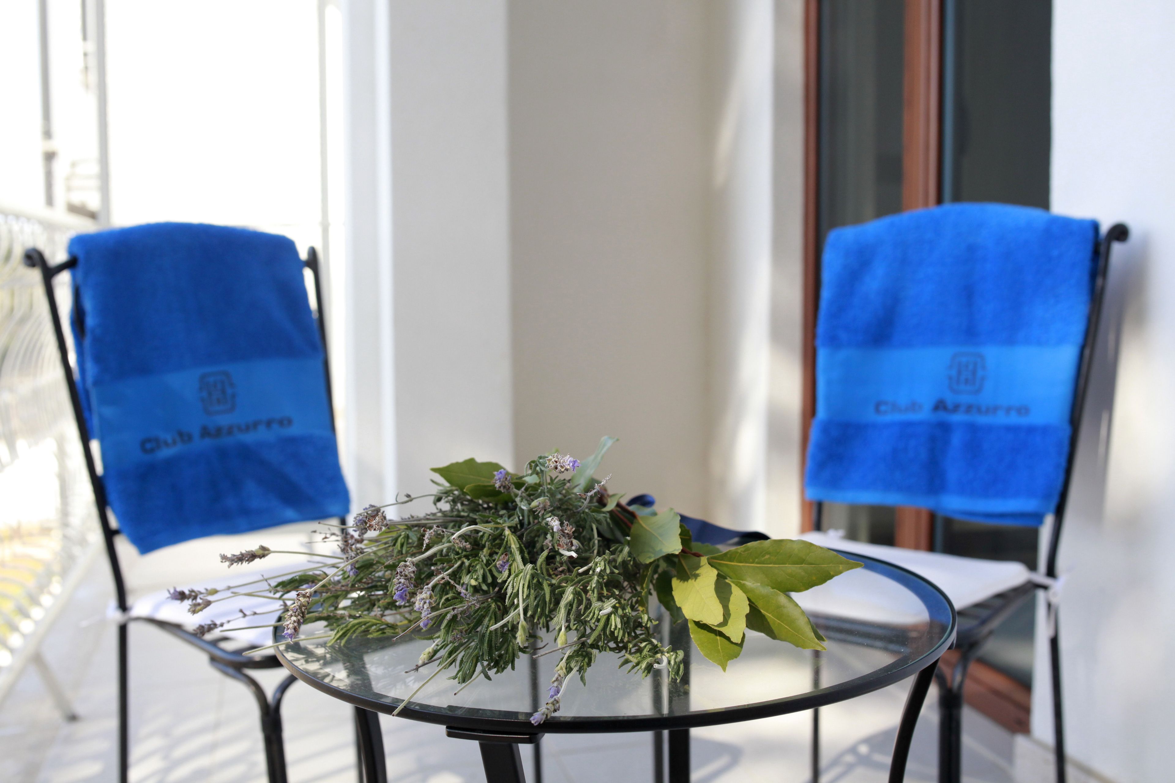 classic double room, accessible | minibar, in-room safe, desk, soundproofing