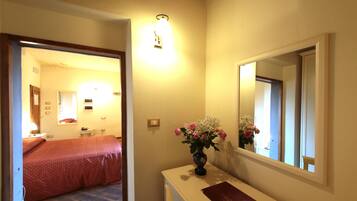 Draps italiens Frette, literie hypoallergénique, minibar