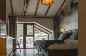 Interior - Refugio Knapp (San Carlos de Bariloche)