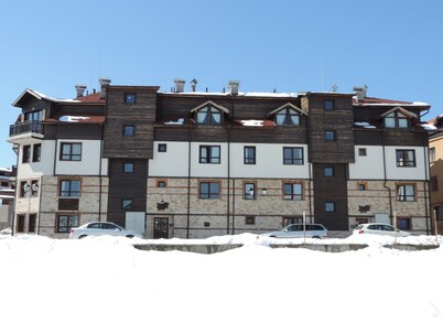 Gondola Apartments & Suites