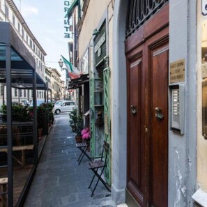 Exterior - Loggia Fiorentina (Florence)