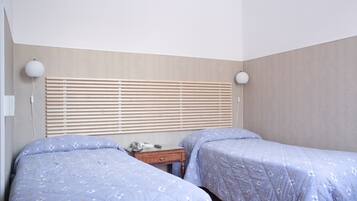 Down duvets, free WiFi, bed sheets