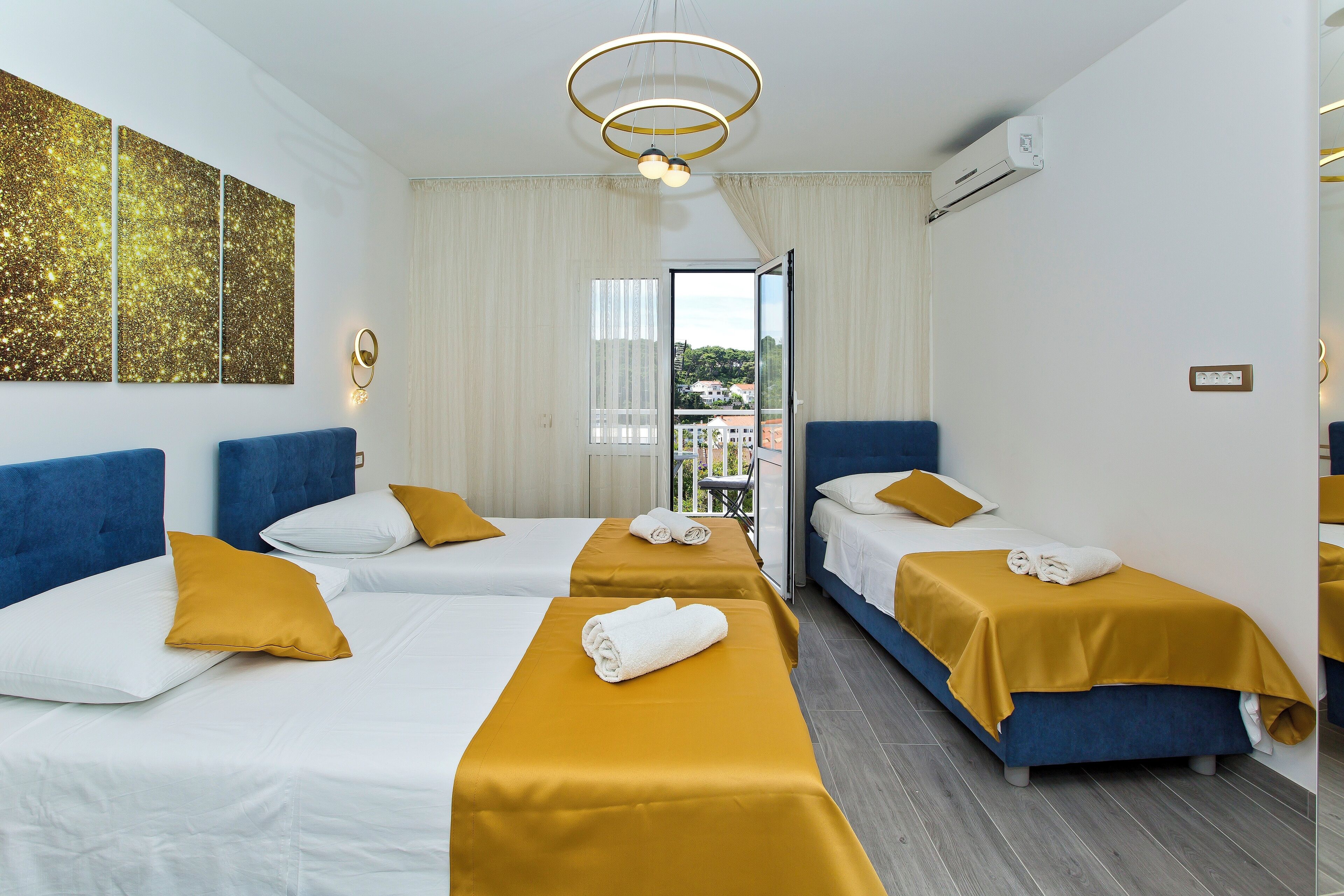 Superior Triple Room, Balcony, Sea View | In-room safe, free WiFi