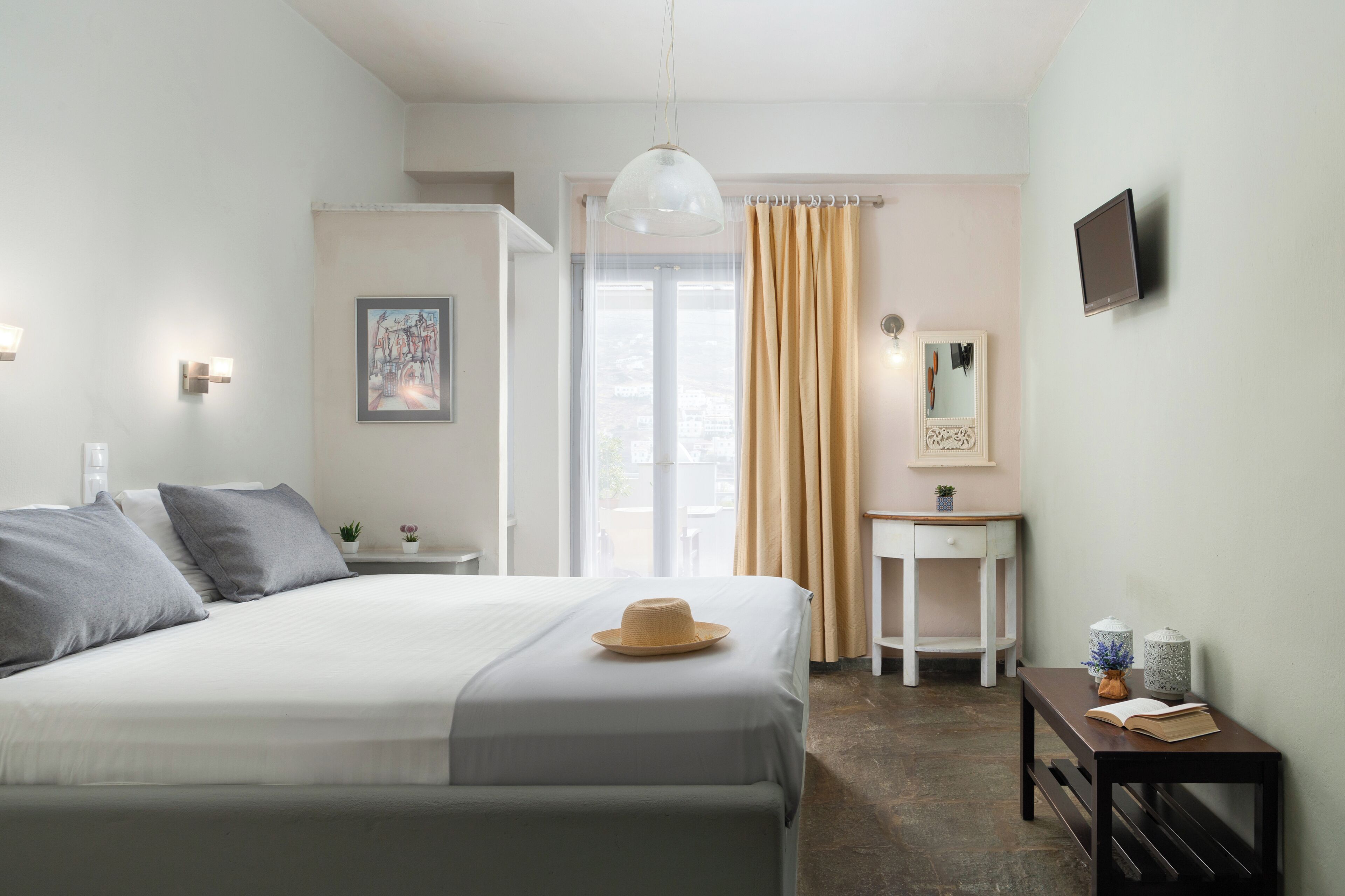 Panoramic-Studio, Meerseite (Village and Sea View) | Individuell dekoriert, individuell eingerichtet, Verdunkelungsvorhänge