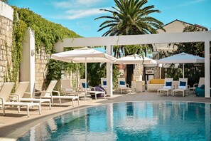 Outdoor pool, open 9 AM to 9 PM, pool loungers - International (Rab)