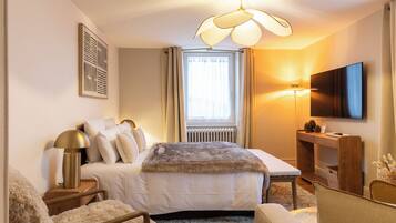 Superior-Suite, Haustiere nicht gestattet | Individuell dekoriert, individuell eingerichtet, Schreibtisch