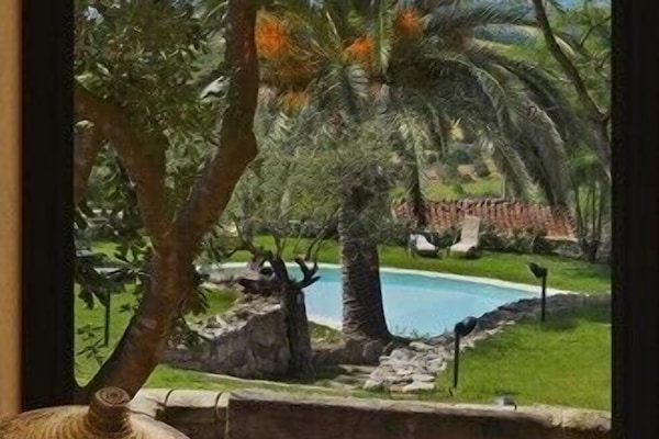 Cubrecamas, minibar, caja de seguridad en la habitación y escritorio