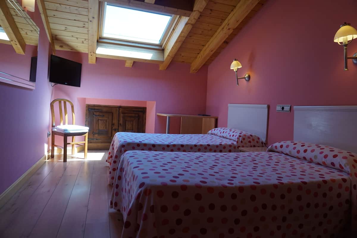 Tweepersoonskamer | Gratis babybedden, extra bedden, gratis wifi, beddengoed