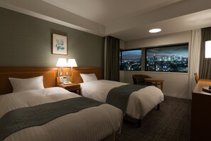 Premium bedding, down comforters, in-room safe, desk - Toshi Center Hotel Tokyo (Tokyo)