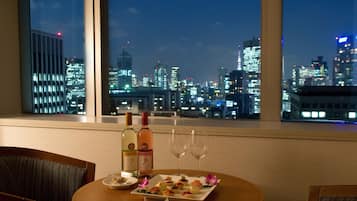 Deluxe Twin Room, 2 Twin Beds, Non Smoking (High Floor) | View from room