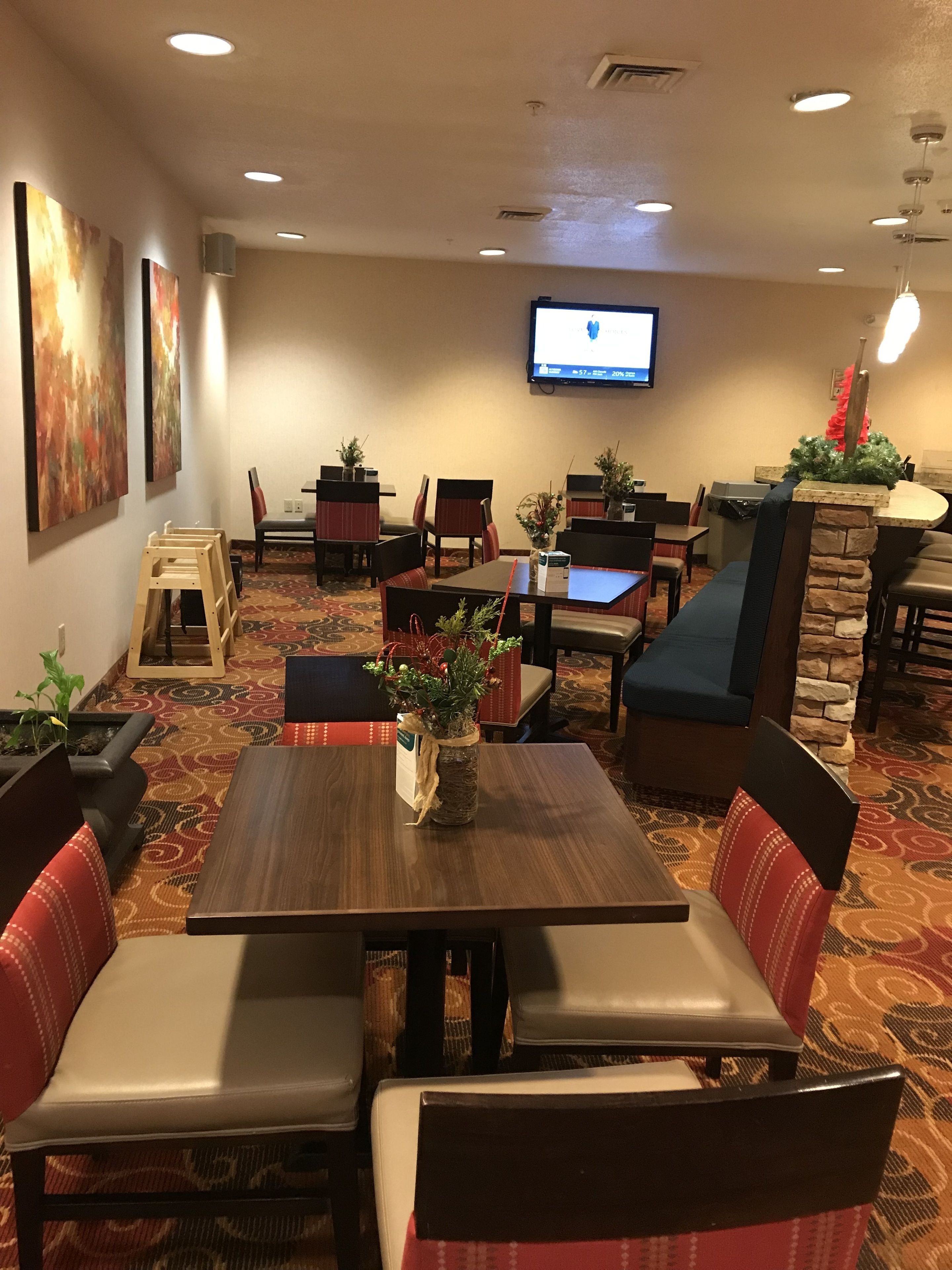 free buffet breakfast