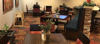 Comfort Suites Altoona North