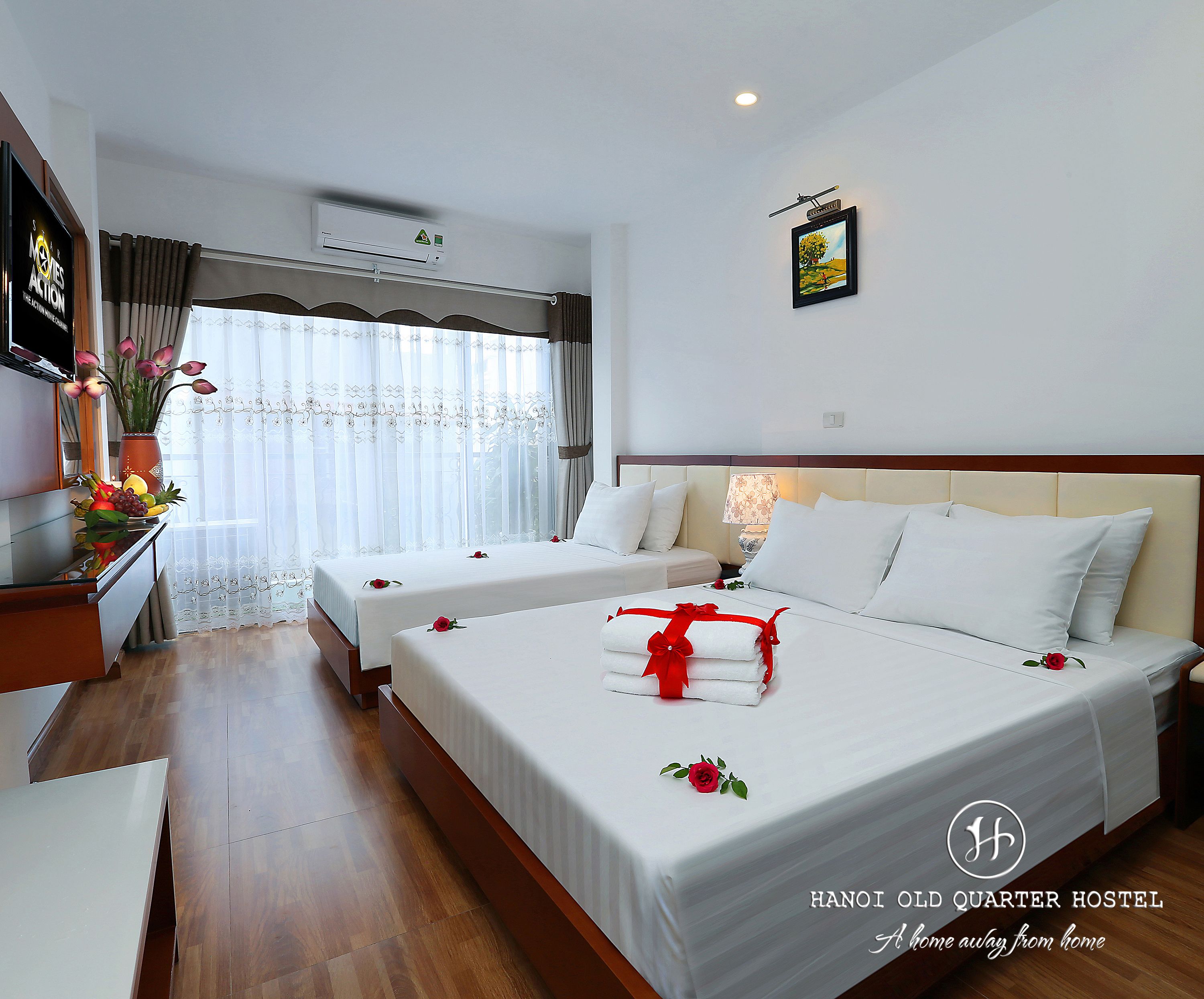 special occasion triple room | minibar, in-room safe, desk, soundproofing