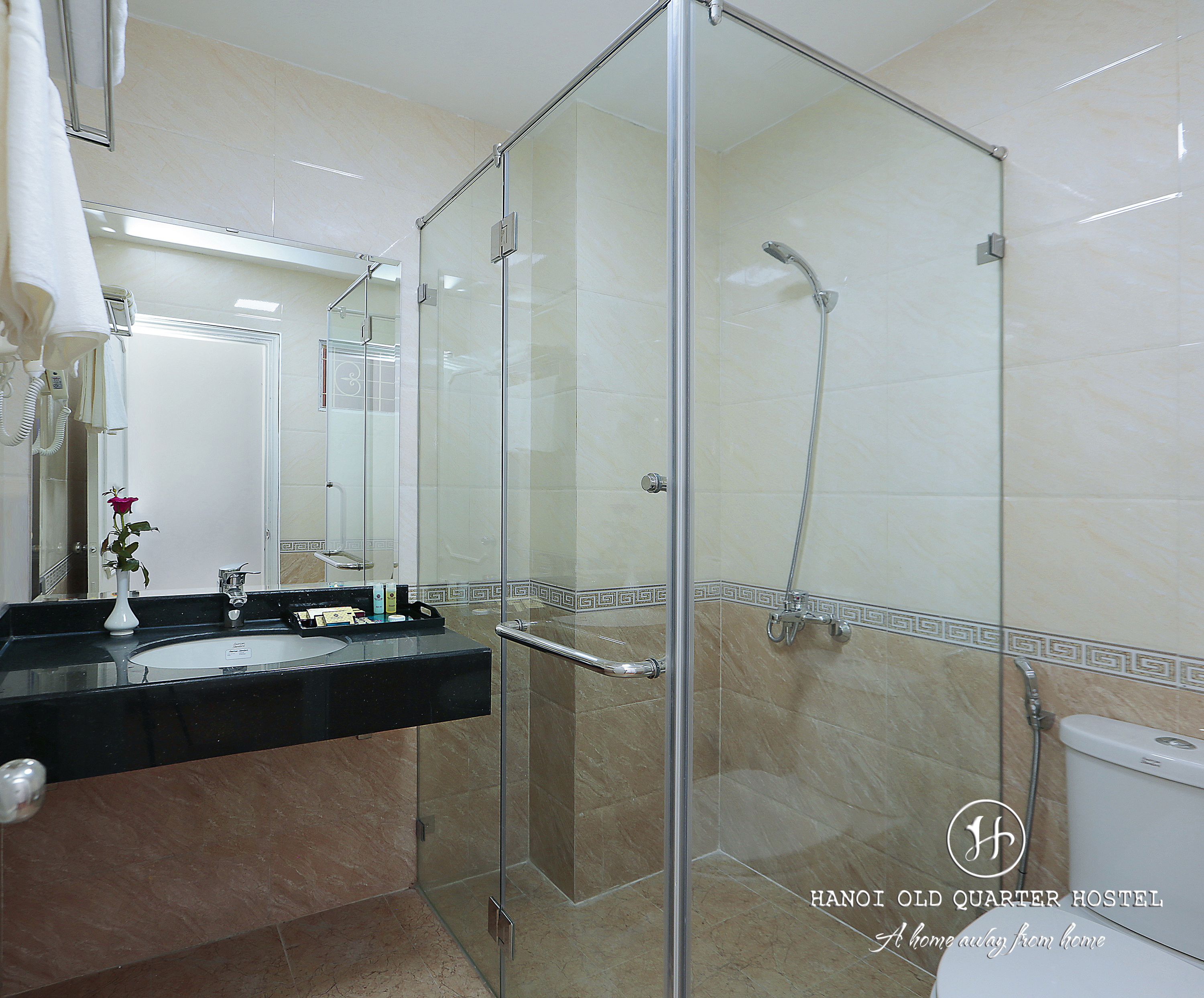 shower, free toiletries, hair dryer, slippers