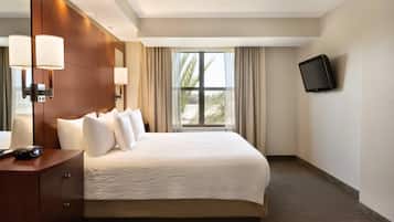 Premium bedding, down duvets, desk, iron/ironing board