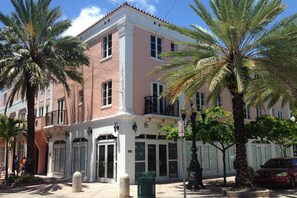 Exterior - Casa Victoria Orchid (Miami Beach)