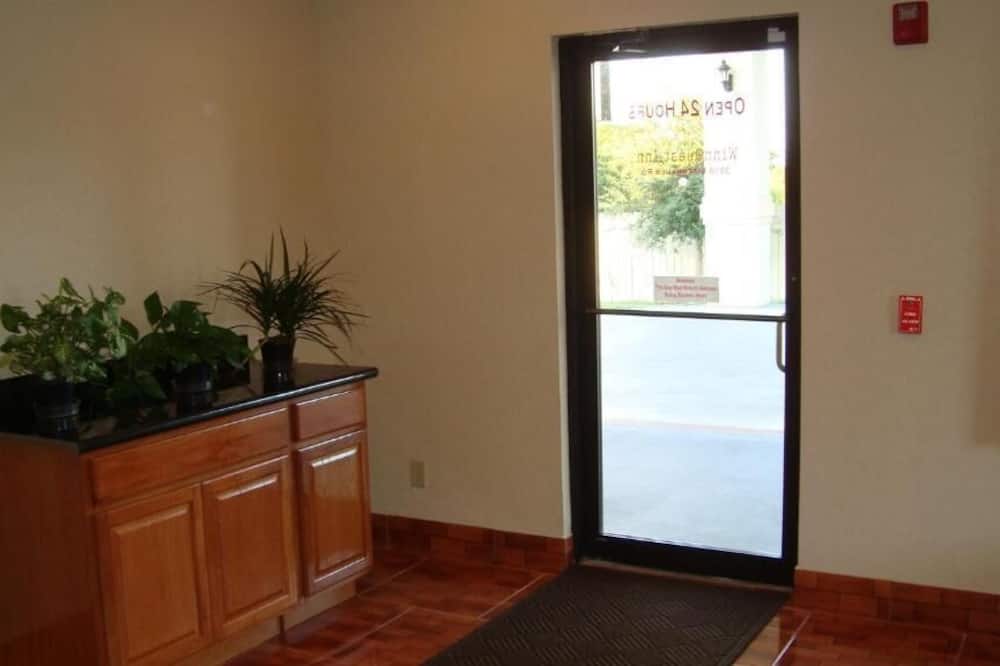 Winnquest Inn Near Ft. Sam Houston