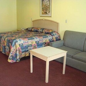 Basic Room, 1 King Bed, Smoking | Desk, free WiFi, bed sheets - Winnquest Inn Near Ft. Sam Houston (San Antonio)