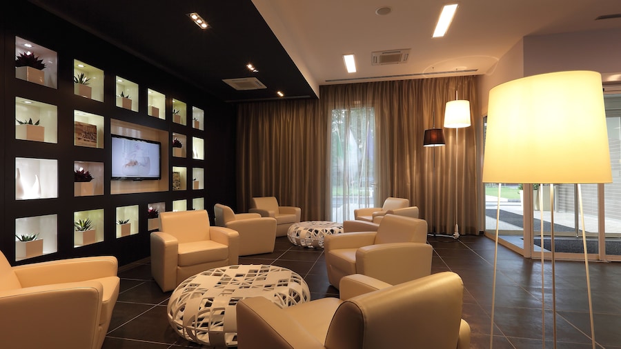 Holiday Inn Milan Nord Zara by IHG