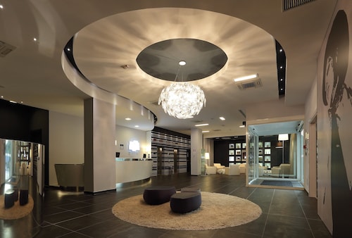 Holiday Inn Milan Nord Zara by IHG